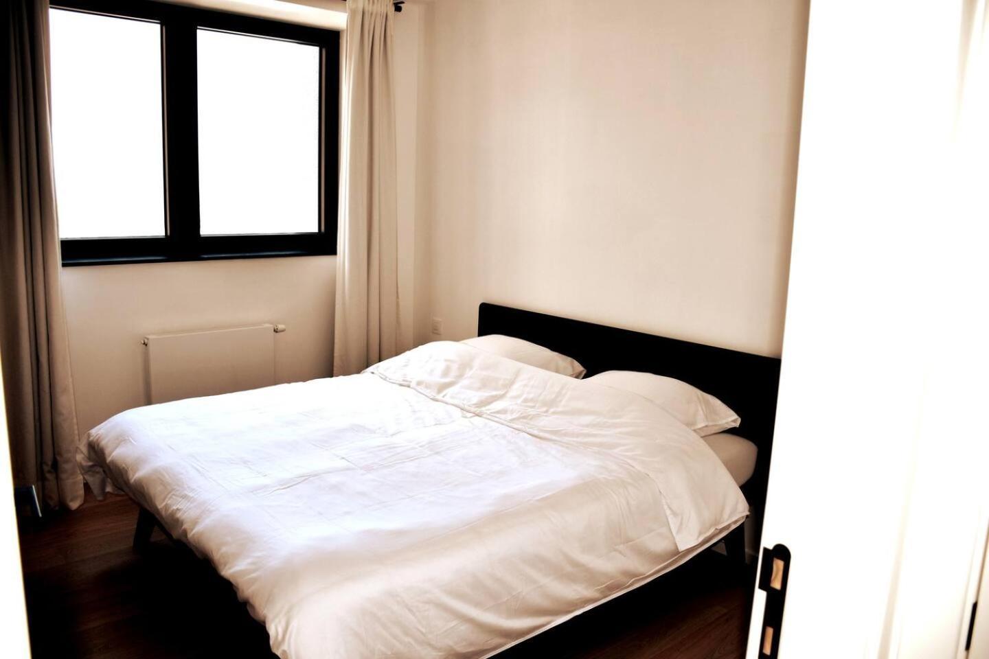 Luxueus & Nieuw 2-slaapkamerappartement Met Garage Appartement *